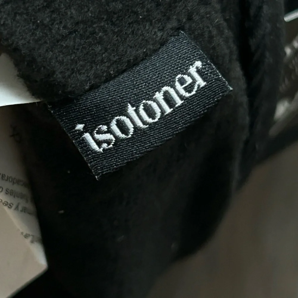 NWT Isotoner Black Gloves